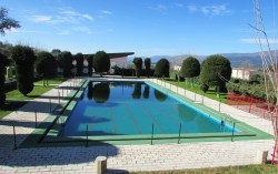 alcornocal y piscina (2)