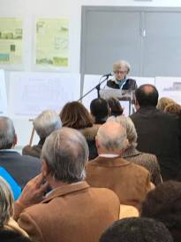 Alcaldesa en el acto de presentación